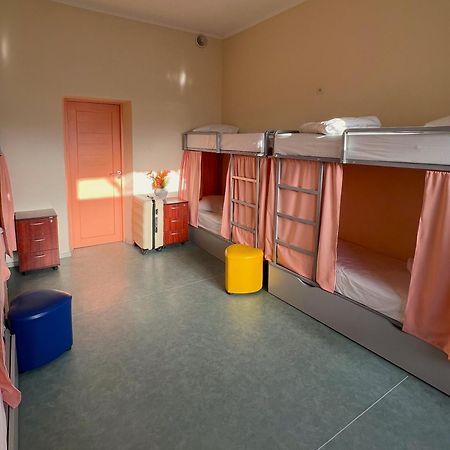 Demeevsky Hostel Kiev Eksteriør billede