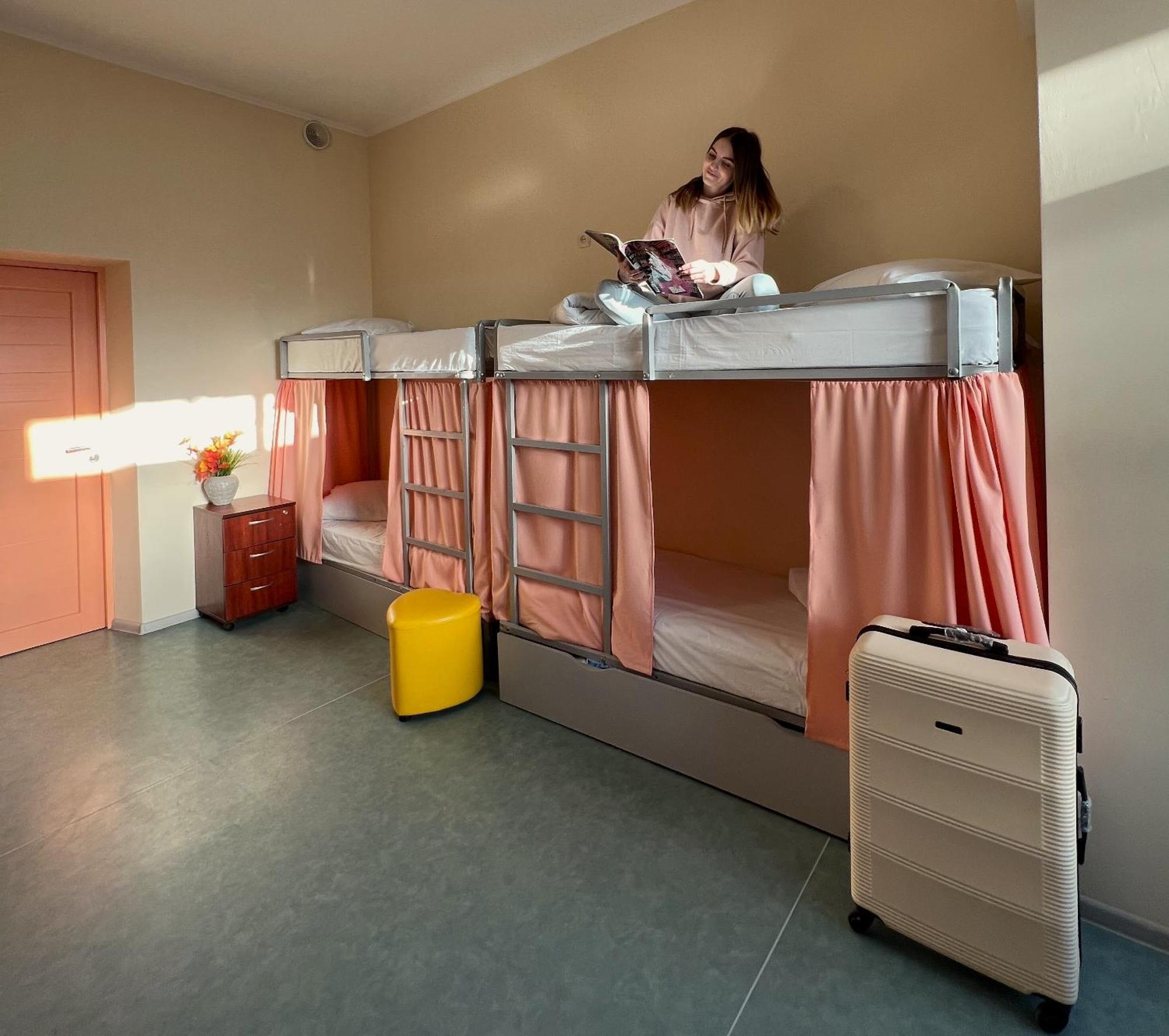 Demeevsky Hostel Kiev Eksteriør billede