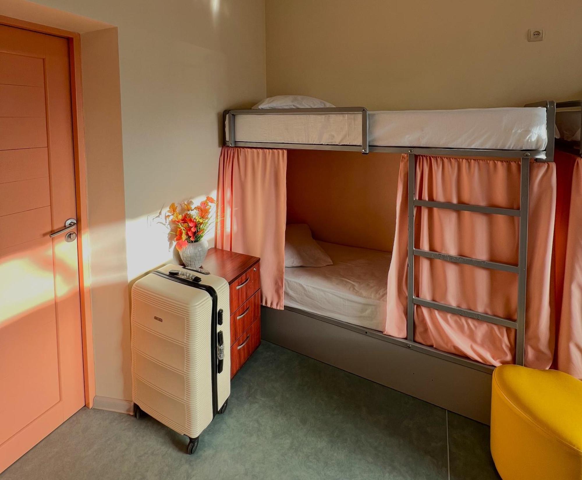 Demeevsky Hostel Kiev Eksteriør billede