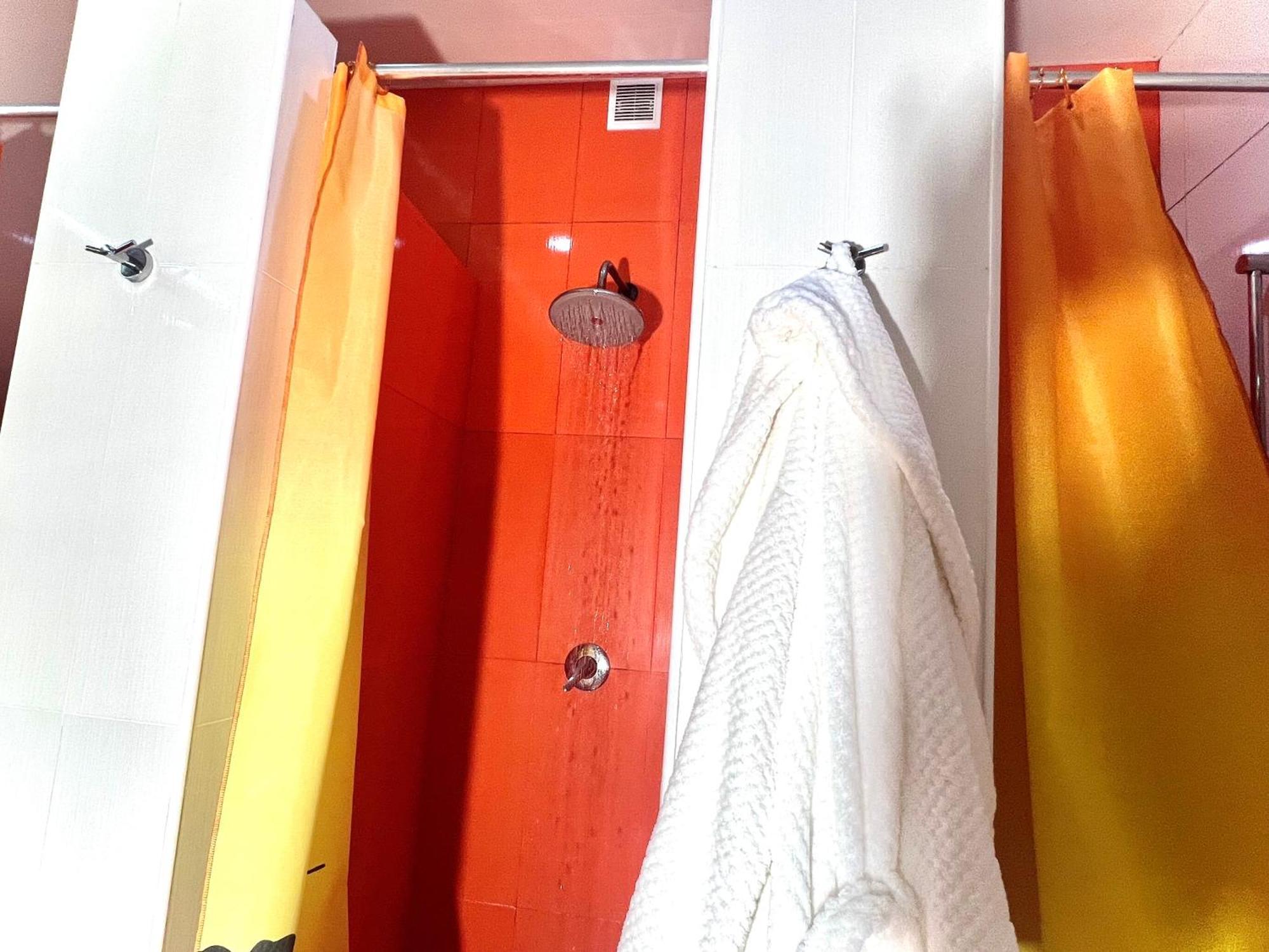 Demeevsky Hostel Kiev Eksteriør billede